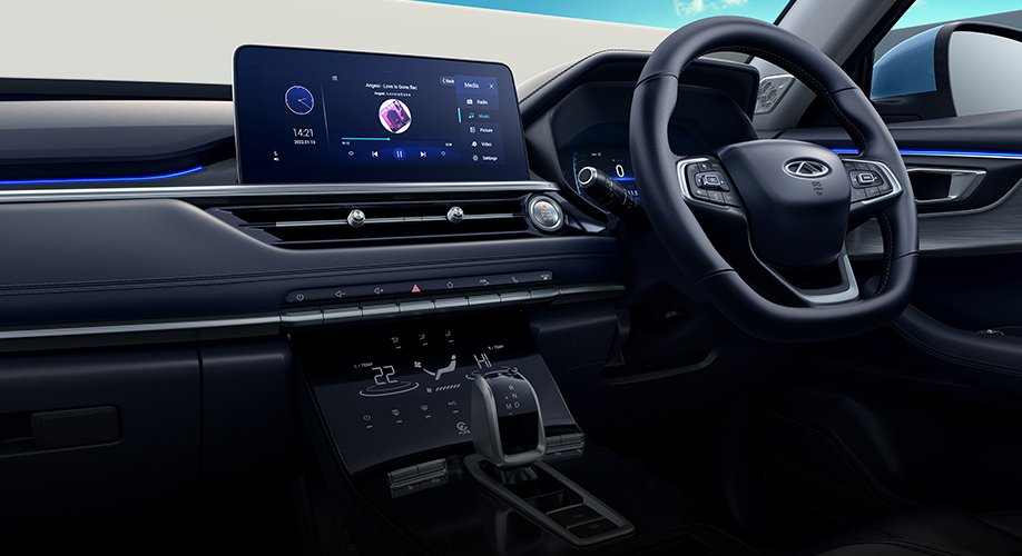 Dynamic Tech Interior